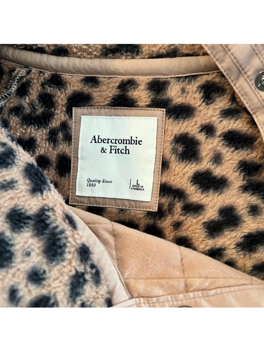 Abercrombie & Fitch Pullover Sweatshirt - Large - Leopard - Picture 3 of 3